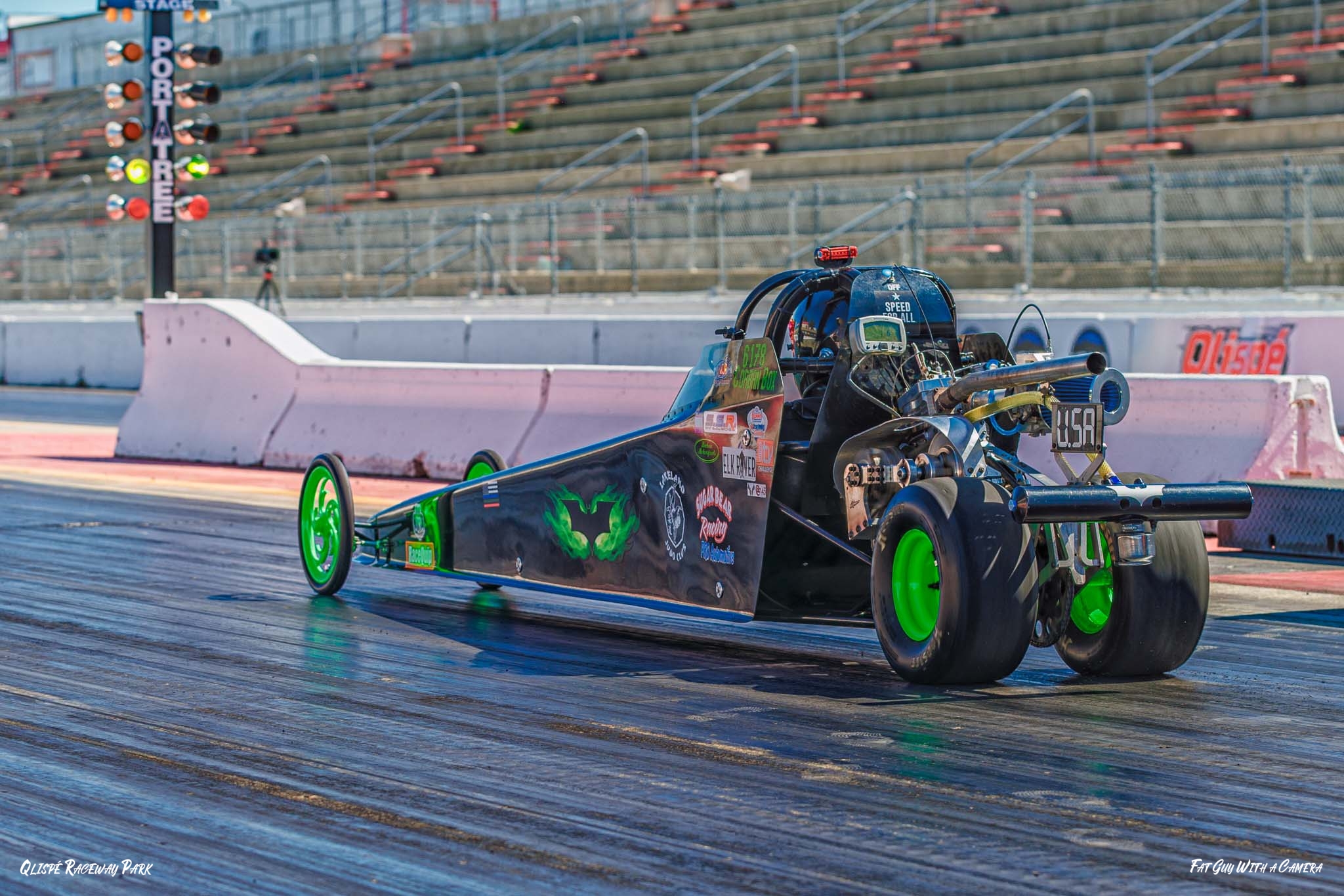 Racing at Qlispé Raceway Parks 3rd Summit Series race of 2025